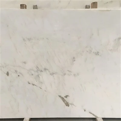 אריחי שיש Calacatta אוריינט לבן